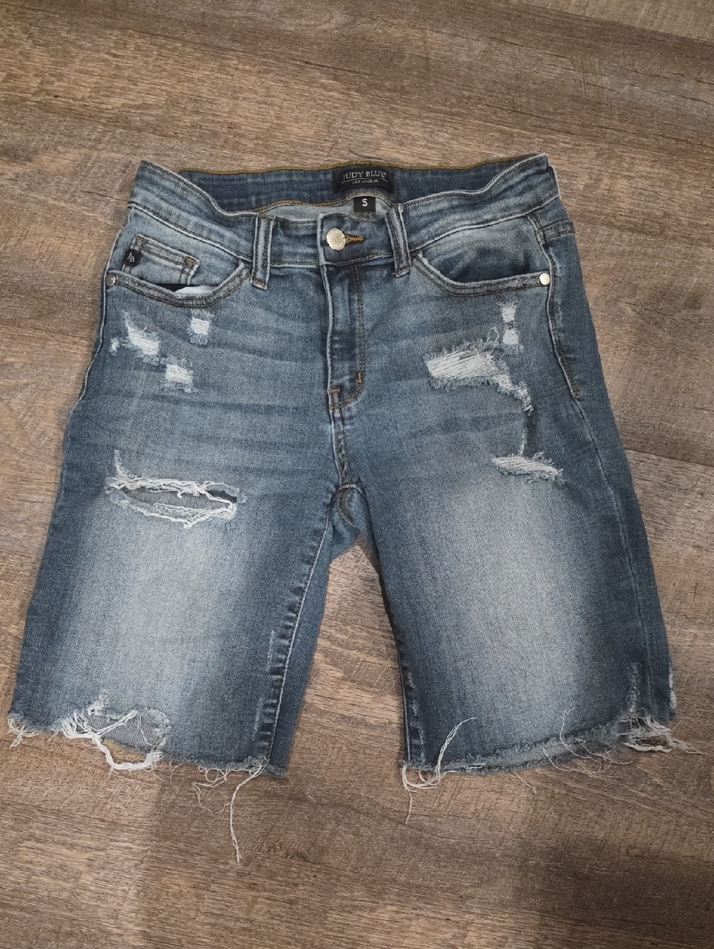 Judy Blue Bermuda Cut Off Short Size Small